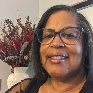 Meet your Posher, Carol